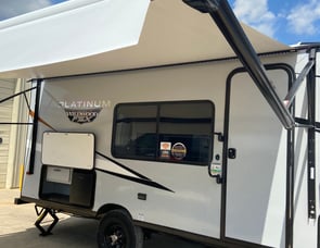 Forest River RV Wildwood FSX 179DBK