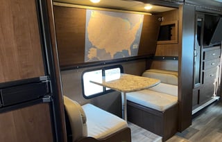 Family Friendly Freedom Elite Bunkhouse