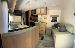 (Holiday Special) PrimeTime Avenger Bunkhouse 26BK