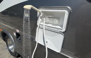 Adventure Ready RV | Sleeps 10 | Backup+Side Cams|