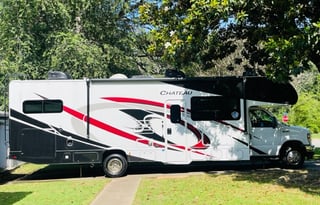 2022 Thor Motor Coach Chateau 31EV