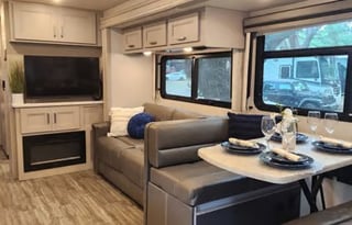 T2023 CONVENIENT & EASY TO DRIVE RV!!! MIRAMAR
