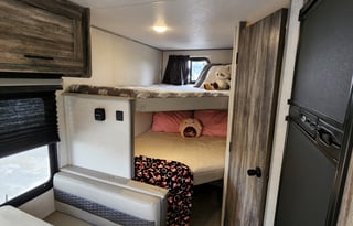 Platinum FSX - Lightweight Family Camper - "ROXY"