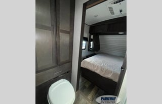 Big Boy Toys & RV Rentals Sunset Trail 331BH