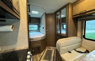 John's Thor Motor Coach Four Winds 22E