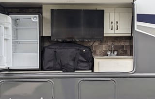 The Cozy Cottage on wheels! Glamping done right!