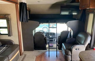 2014 Jayco Seneca 37FS - Bunk beds! Great for families! Fully stocked!