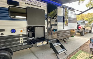 *BRAND NEW* Unlimited wifi* Dogs ok*