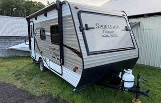 Incredible Family Friendly Trailer Camper