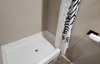 BUNKS☆Queen☆22ft☆Exit 407