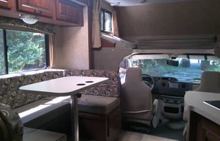 SUNSEEKER 25Ft W/ 3 SLIDES - RUSTY'S RV ADVENTURE