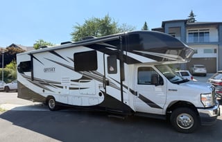 2022 Entegra Odyssey 31F with Double Bunk Beds