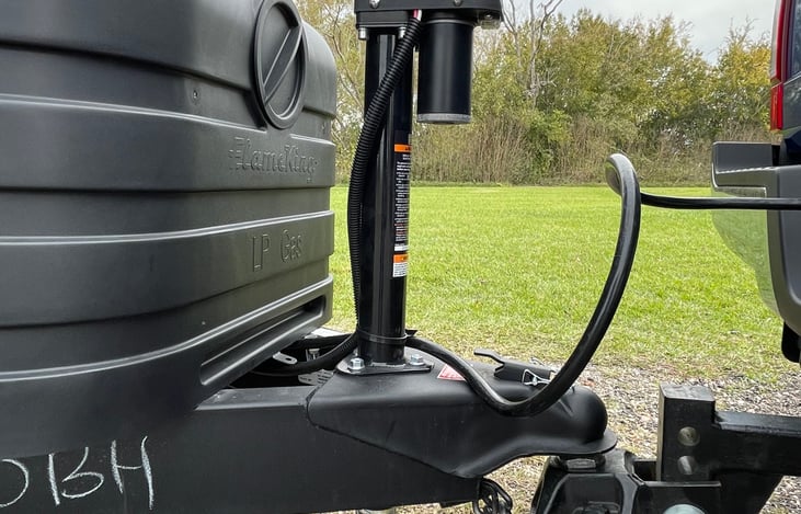 Power tongue jack! no hand cranking frustrations for your vacation!