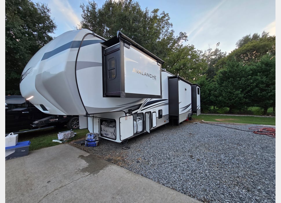 Fifth Wheel rentals in Alpharetta