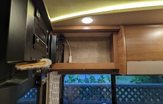 2017 Winnebago Navion 24J