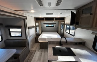 2022 Forest River RV Surveyor Legend 202RBLE