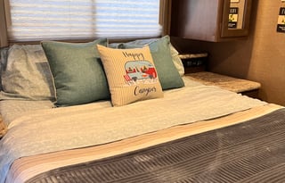 2018 Thor Freedom Elite Bunkhouse 30FE