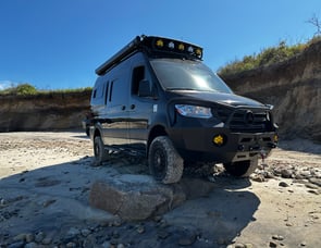 Leisure Travel Serenity 24CB