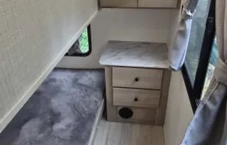 Brand New 2025 3 bedroom!Sleeps 8 Palomino Solaire