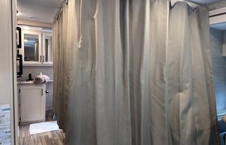 2023 Thor w/large slide out - Make Treasured Times