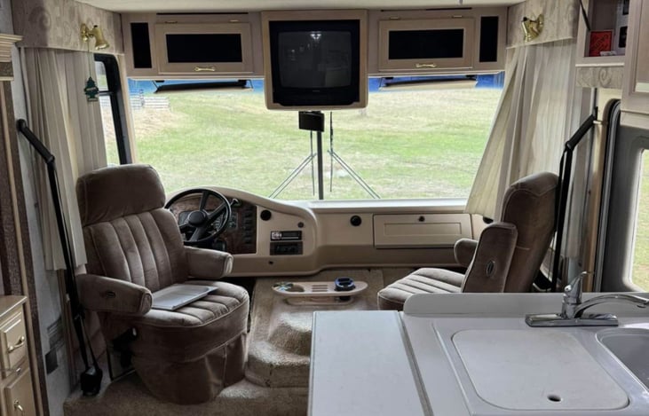 Front area with the slide out.