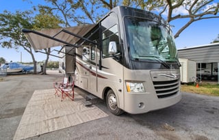 Mirada 1 | Unlimited Mileage & Generator Use