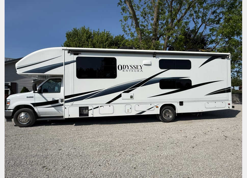 Class C Motor Home rentals in Orrville