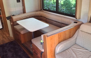 2017 Jayco Greyhawk 32 foot