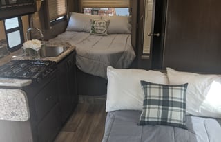 Thor Four Winds 23U - DELIVERY AVAILABLE