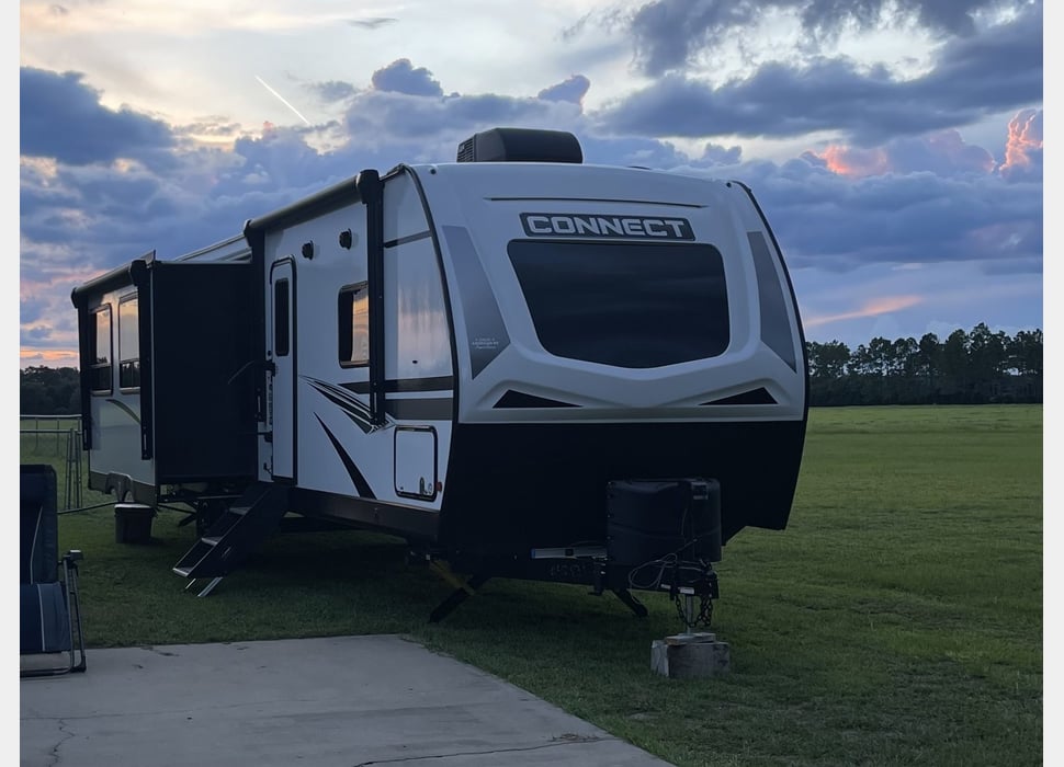 Travel Trailer rentals in St. Charles