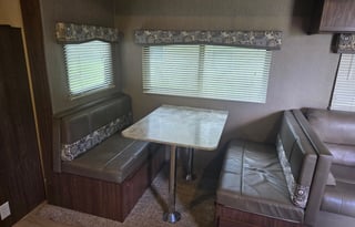 2017 Dutchmen RV Coleman Lantern Series 263BH