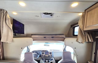 2018 Chateau 31E Bunkhouse 5 TV's