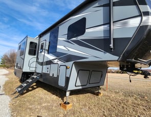 Keystone RV Raptor 413