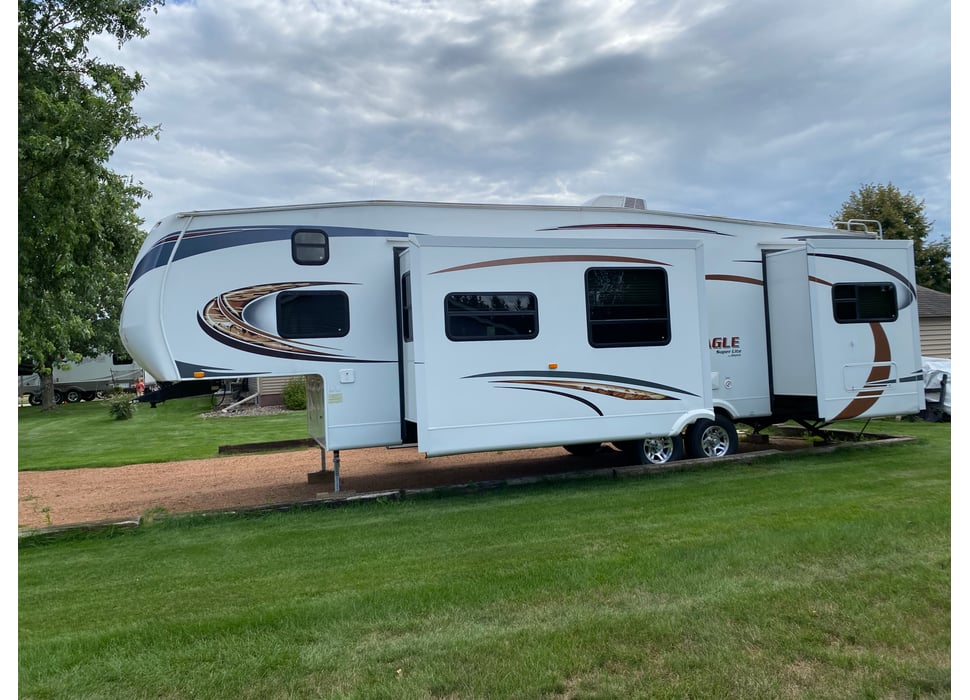 Fifth Wheel rentals in Stevens Point