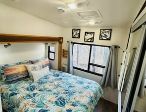 Forest River RV Wildcat 32QBBS