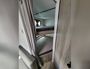 Gulf Stream RV Kingsport Super Lite 197BH