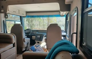 T2022 Entegra Coach Vision 27A - EASY TO DRIVE!