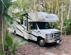 Coachmen RV Leprechaun 319MB Ford 450