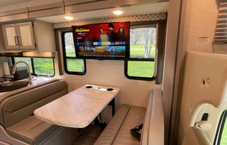 2024 Thor Motor Coach - Coleman 32CM