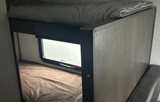 21’ Coleman Camper –Fall Foliage & Winter Trips