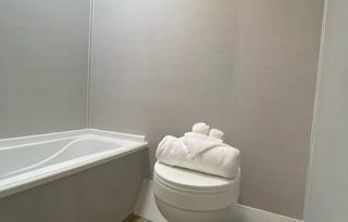 Easy to use, light weight camper cleaned and ready