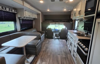 Adventure Ready 2021 Jayco Redhawk 29XK C Class