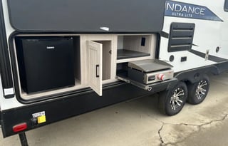 2022 **NEW** Heartland Sundance 27.5’