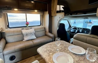 C11:Thor Luxury*NEW*STARLINK-10Sleep-Private Suite
