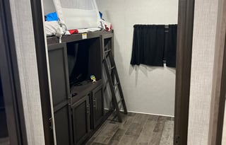 2021 CrossRoads RV Sunset Trail SS331BH