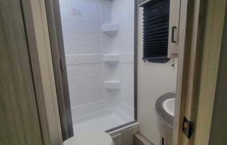 *Cozy 2021 Keystone RV Passport SL 221B  26ft*