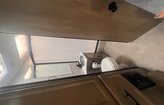 Family and Pet Friendly fun in this Freelander RV!