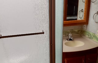 This RV Is For Delivery/Set Up Local Use Only