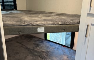 Clean ready to use Astoria RV for a dream vacation