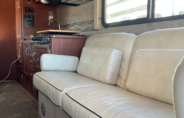 Jacknife Sofa folds out to a confortable twin bed